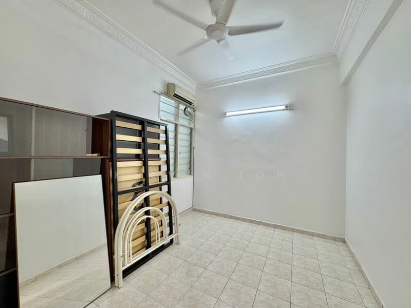 Rumah Flat untuk Disewa di Taman Terubong Jaya - Kelvin Toh - Bedroom - PropertyGuru.com.my