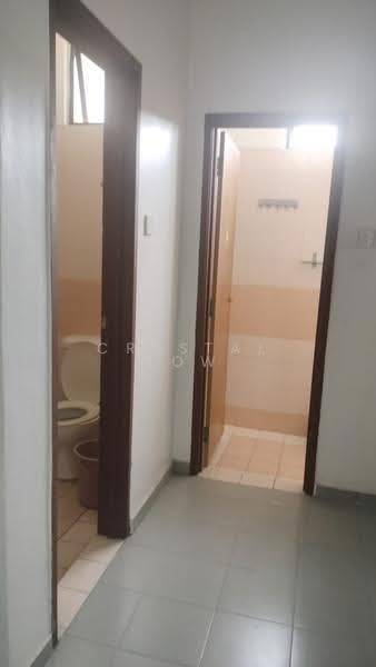 Pejabat untuk Disewa di Putrajaya (Putrajaya) - Crystal Low - Bathroom - PropertyGuru.com.my