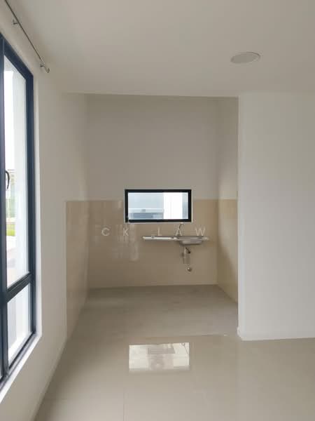 Rumah Teres 1.5-Tingkat untuk Disewa di Taman Akasia (Semenyih) - CK Law - Interior - PropertyGuru.com.my