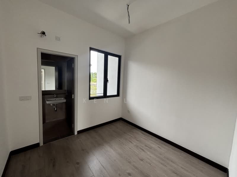 Rumah Teres untuk Dijual di Elmina (Shah Alam) - Ken Lai - PropertyGuru.com.my