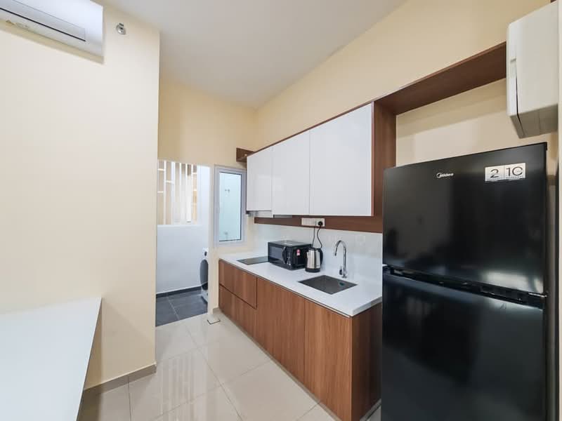 Servis Apartment untuk Disewa di Mesahill - Cindy Ho - Kitchen - PropertyGuru.com.my