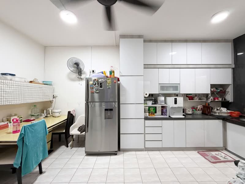 Rumah Teres 1 Tingkat untuk Dijual di Permas Jaya (Johor Bahru) - Lywen Thye - Kitchen - PropertyGuru.com.my