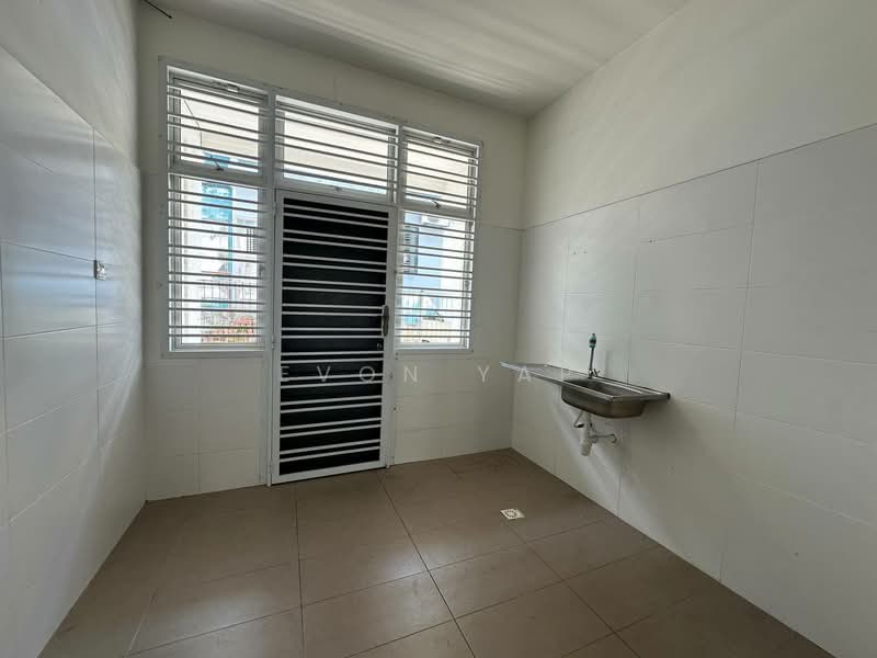 Rumah Teres 2 Tingkat untuk Dijual di Taman Mutiara Rini (Skudai) - Evon Yap - Kitchen - PropertyGuru.com.my