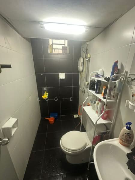 Apartment for Sale at The Pines Residence - Paggie Tee - Bathroom - PropertyGuru.com.my