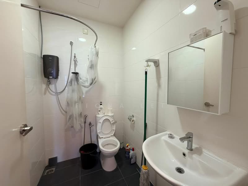 Kondominium untuk Disewa di The Parque Residences - Fiona Lee - Bathroom - PropertyGuru.com.my