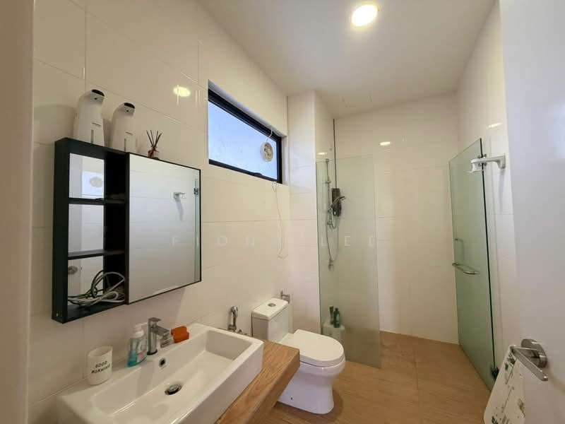 Kondominium untuk Disewa di The Parque Residences - Fiona Lee - Bathroom - PropertyGuru.com.my