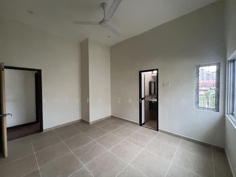 Semi-Detached House for Sale in Taman Cuepacs (Cheras) - Adzura Zamedin - Interior - PropertyGuru.com.my