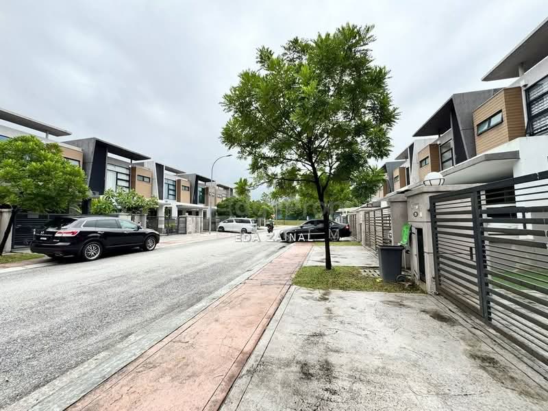 Rumah Teres 2 Tingkat untuk Dijual di U12, Taman Cahaya Alam (Shah Alam) - Bee Kim - Exterior - PropertyGuru.com.my