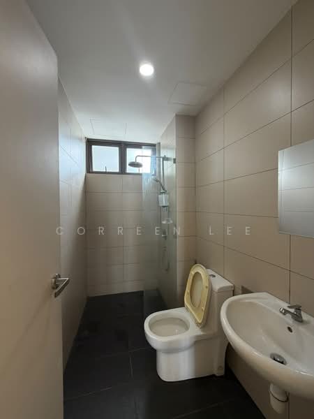 Condominium for Sale at Skycube - Correen Lee - Bathroom - PropertyGuru.com.my