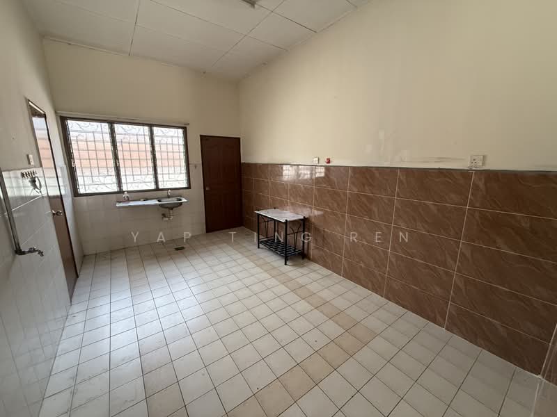 Rumah Teres 1-Tingkat untuk Disewa di Seremban 3 (Rasah) - Yap Ting Ren - Kitchen - PropertyGuru.com.my