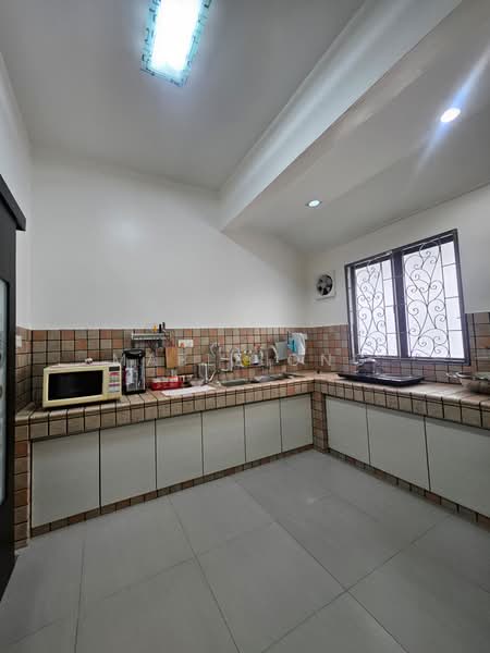 3-storey Terraced House for Rent in Sungai Ara (Penang) - Mable Ong - Kitchen - PropertyGuru.com.my