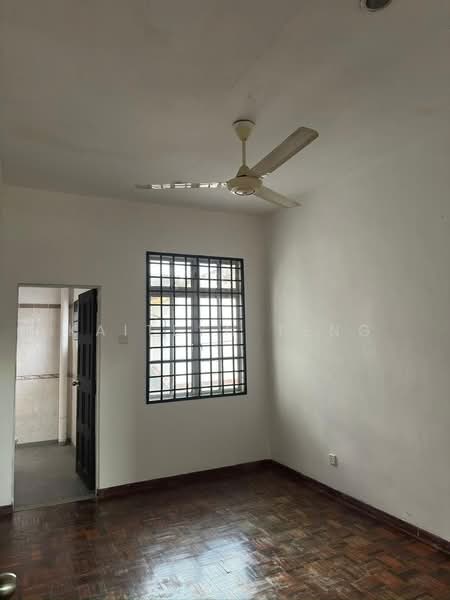 1.5-storey Terraced House for Sale in Bandar Seri Alam (Masai) - Kaitlyn Teng - PropertyGuru.com.my