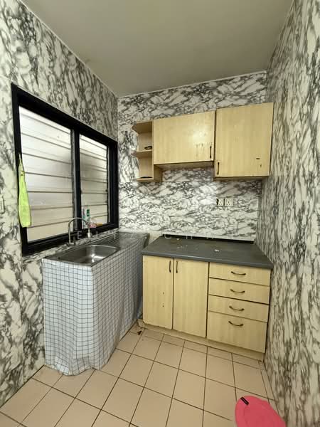 Apartment for Rent at Flora Damansara Apartment - Eliz Chan - Kitchen - PropertyGuru.com.my