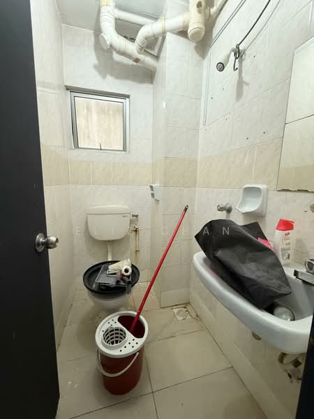 Apartment for Rent at Flora Damansara Apartment - Eliz Chan - Bathroom - PropertyGuru.com.my