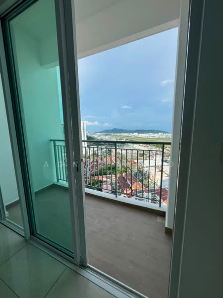 Kondominium untuk Disewa di Lucerne Residences - Agnes Khoo - Balcony - PropertyGuru.com.my