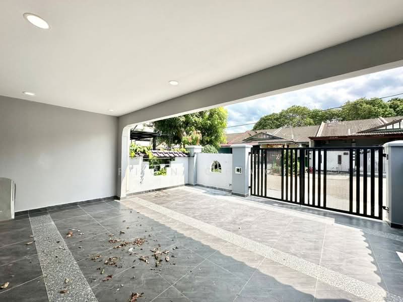 Rumah Teres untuk Dijual di Taman Rinting (Masai) - Fion Choo - PropertyGuru.com.my
