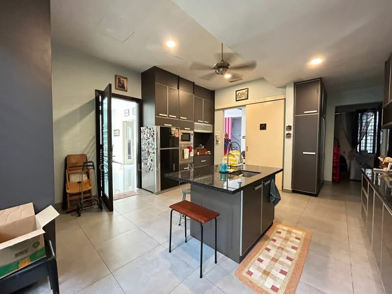 Bungalow for Sale in Taman Ampang Utama (Ampang) - calvin Chin - PropertyGuru.com.my