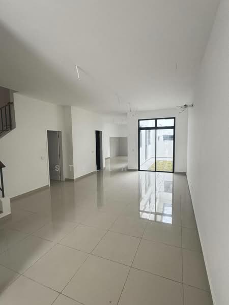 Cluster House for Sale in Eco Botanic (Iskandar Puteri (Nusajaya)) - Stella Ng - Living Room - PropertyGuru.com.my