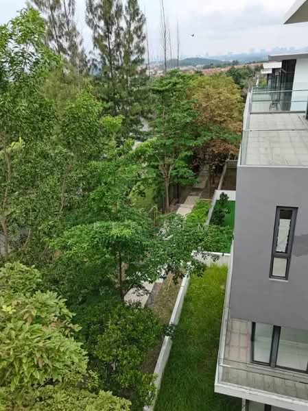 Bungalow for Sale in Bandar Puteri Puchong (Puchong) - Bee Kim - Exterior - PropertyGuru.com.my