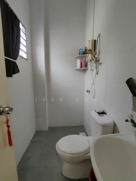 Bungalow for Sale in Taman Ozana Impian (Bukit Katil) - Ivan Goh - Bathroom - PropertyGuru.com.my
