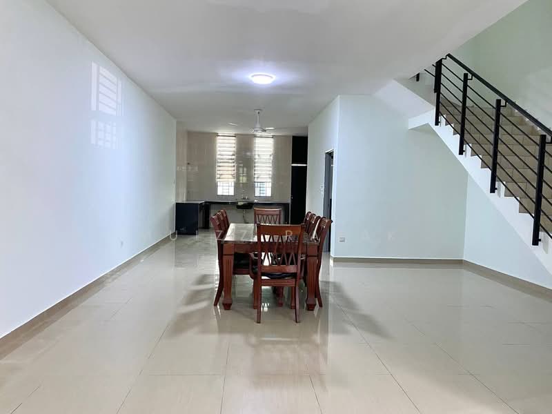 3-storey Terraced House for Sale in Taman Bangi Avenue (Bangi) - Muizz Razak - PropertyGuru.com.my