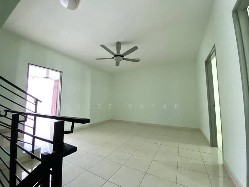 3-storey Terraced House for Sale in Taman Bangi Avenue (Bangi) - Muizz Razak - PropertyGuru.com.my