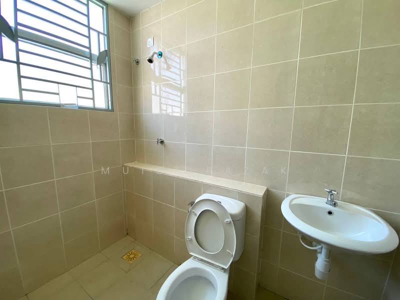 3-storey Terraced House for Sale in Taman Bangi Avenue (Bangi) - Muizz Razak - PropertyGuru.com.my