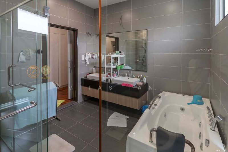 Rumah Berkembar untuk Disewa di Setia Eco Park (Setia Alam) - Vitas Tan - Bathroom - PropertyGuru.com.my