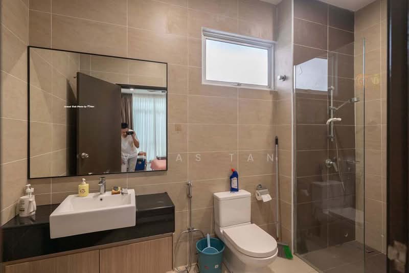 Rumah Berkembar untuk Disewa di Setia Eco Park (Setia Alam) - Vitas Tan - Bathroom - PropertyGuru.com.my