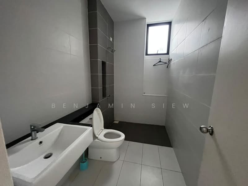 Rumah Kluster untuk Dijual di Eco Majestic (Semenyih) - Benjamin Siew - Bathroom - PropertyGuru.com.my