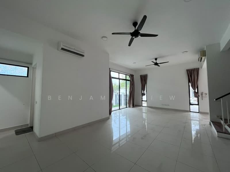 Rumah Kluster untuk Dijual di Eco Majestic (Semenyih) - Benjamin Siew - Living Room - PropertyGuru.com.my