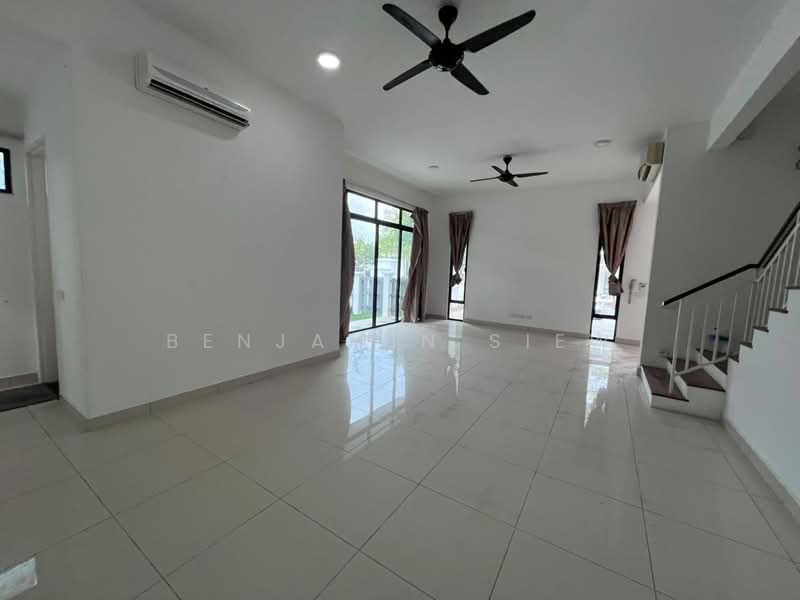 Rumah Kluster untuk Dijual di Eco Majestic (Semenyih) - Benjamin Siew - Living Room - PropertyGuru.com.my
