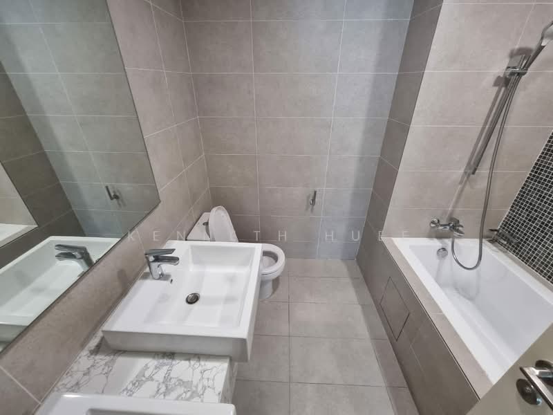 Service Residence for Sale at Ooak Suites @ Kiara 163 - Kenneth Huee - Bathroom - PropertyGuru.com.my