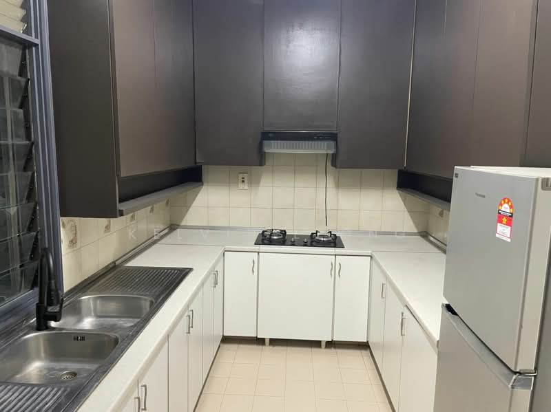 Kondominium untuk Disewa di GCB Court - Kelvin Leong - Kitchen - PropertyGuru.com.my