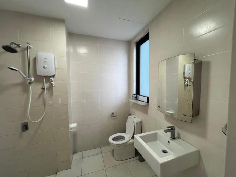 Kediaman Servis untuk Disewa di i-Residence @ i-City - Leow Yuh Biau - Bathroom - PropertyGuru.com.my