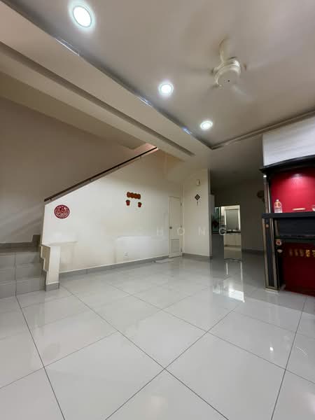 Rumah Teres 2 Tingkat untuk Dijual di Taman Cheras Idaman (Cheras) - CK Chong - Living Room - PropertyGuru.com.my