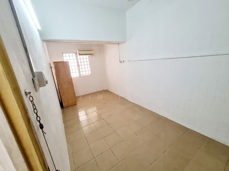 2-storey Terraced House for Rent in Taman Megah Emas (Petaling Jaya) - Jim Tan - Interior - PropertyGuru.com.my