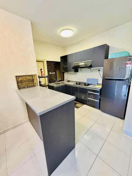 Pangsapuri untuk Disewa di Kristal Villa - Calvin Kok - Kitchen - PropertyGuru.com.my