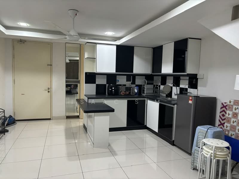 Service Residence for Rent at De Centrum Residences - Isaac Sim - Kitchen - PropertyGuru.com.my