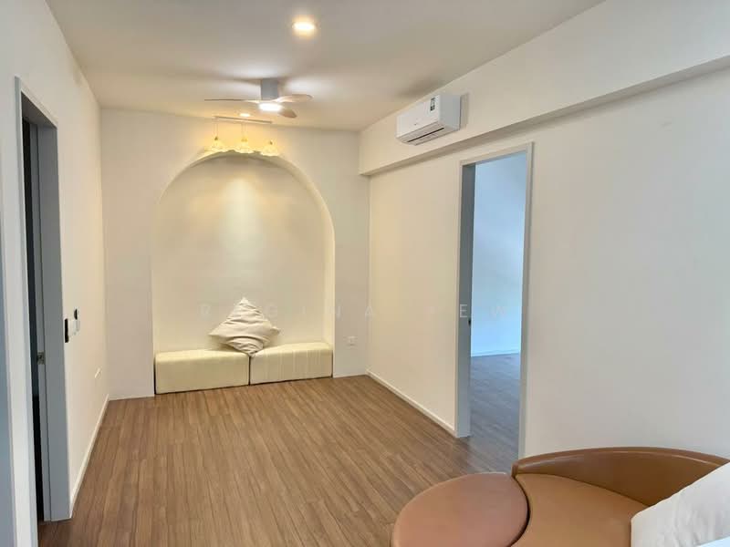 Terraced House for Rent in Taman Bukit Serdang (Seri Kembangan) - Regina Yew - Living Room - PropertyGuru.com.my