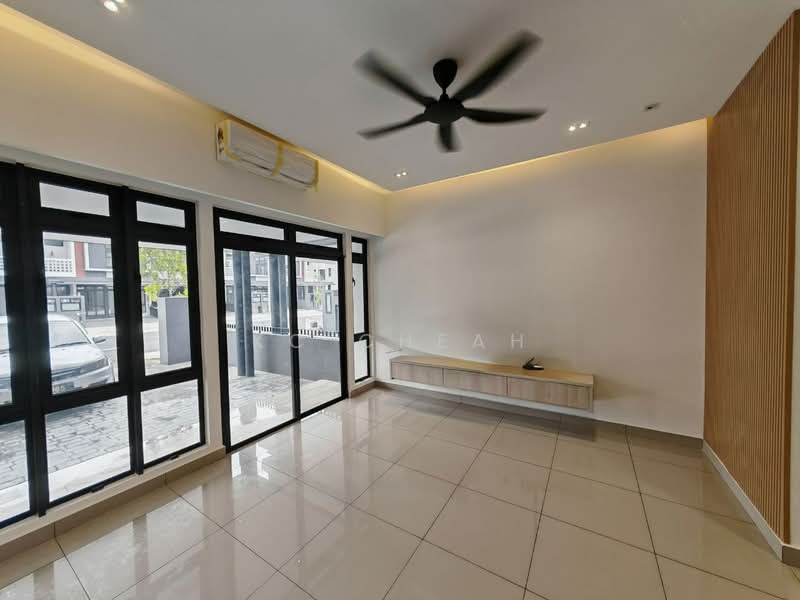 2-storey Terraced House for Rent in Elmina (Shah Alam) - KC Cheah - Living Room - PropertyGuru.com.my
