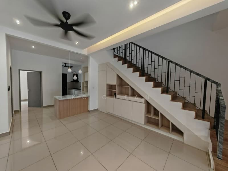 2-storey Terraced House for Rent in Elmina (Shah Alam) - KC Cheah - Living Room - PropertyGuru.com.my