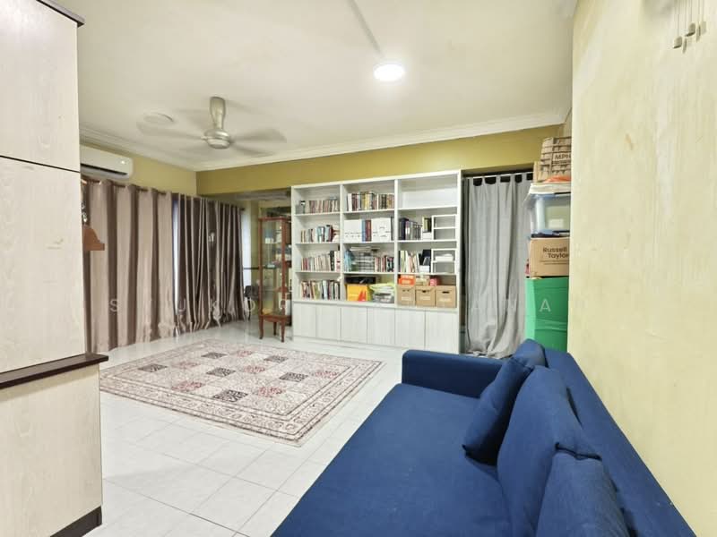 2-storey Terraced House for Sale in Puncak Alam (Selangor) - Syukor Hartanah - Living Room - PropertyGuru.com.my