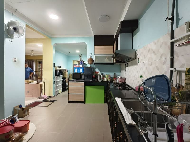 2-storey Terraced House for Sale in Puncak Alam (Selangor) - Syukor Hartanah - Kitchen - PropertyGuru.com.my