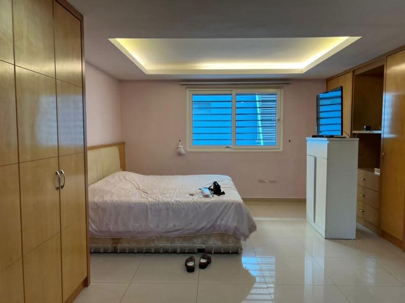 Semi-Detached House for Rent in Taman Pelangi (Johor Bahru) - Kratos Wong - PropertyGuru.com.my