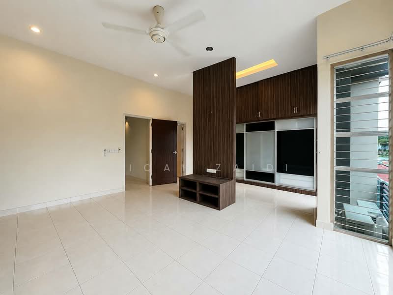 Rumah Teres 2 Tingkat untuk Dijual di Setia Indah (Setia Alam) - Afiqah zaidi - PropertyGuru.com.my