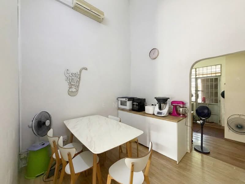 1-storey Terraced House for Sale in Bukit Indah (Iskandar Puteri (Nusajaya)) - Lywen Thye - Dining Room - PropertyGuru.com.my