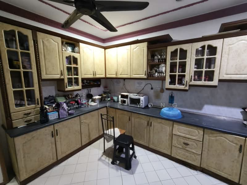 Rumah Teres 2 Tingkat untuk Dijual di Taman Universiti (Skudai) - Daniel Yong - Kitchen - PropertyGuru.com.my