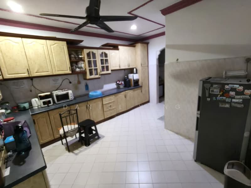 Rumah Teres 2 Tingkat untuk Dijual di Taman Universiti (Skudai) - Daniel Yong - Kitchen - PropertyGuru.com.my
