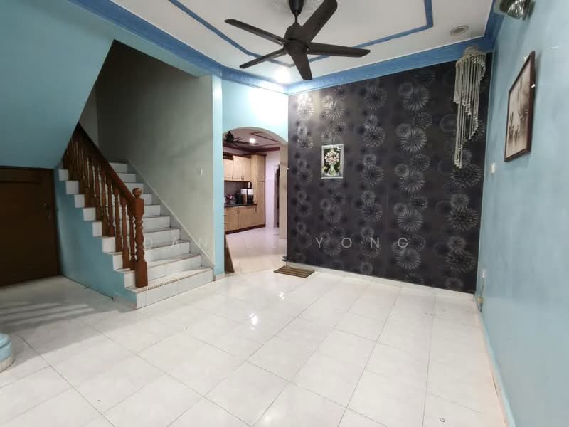 Rumah Teres 2 Tingkat untuk Dijual di Taman Universiti (Skudai) - Daniel Yong - Living Room - PropertyGuru.com.my